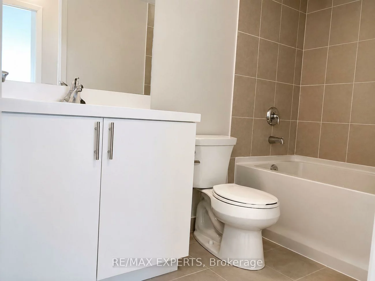 830, Lawrence, Yorkdale-Glen Park, Toronto