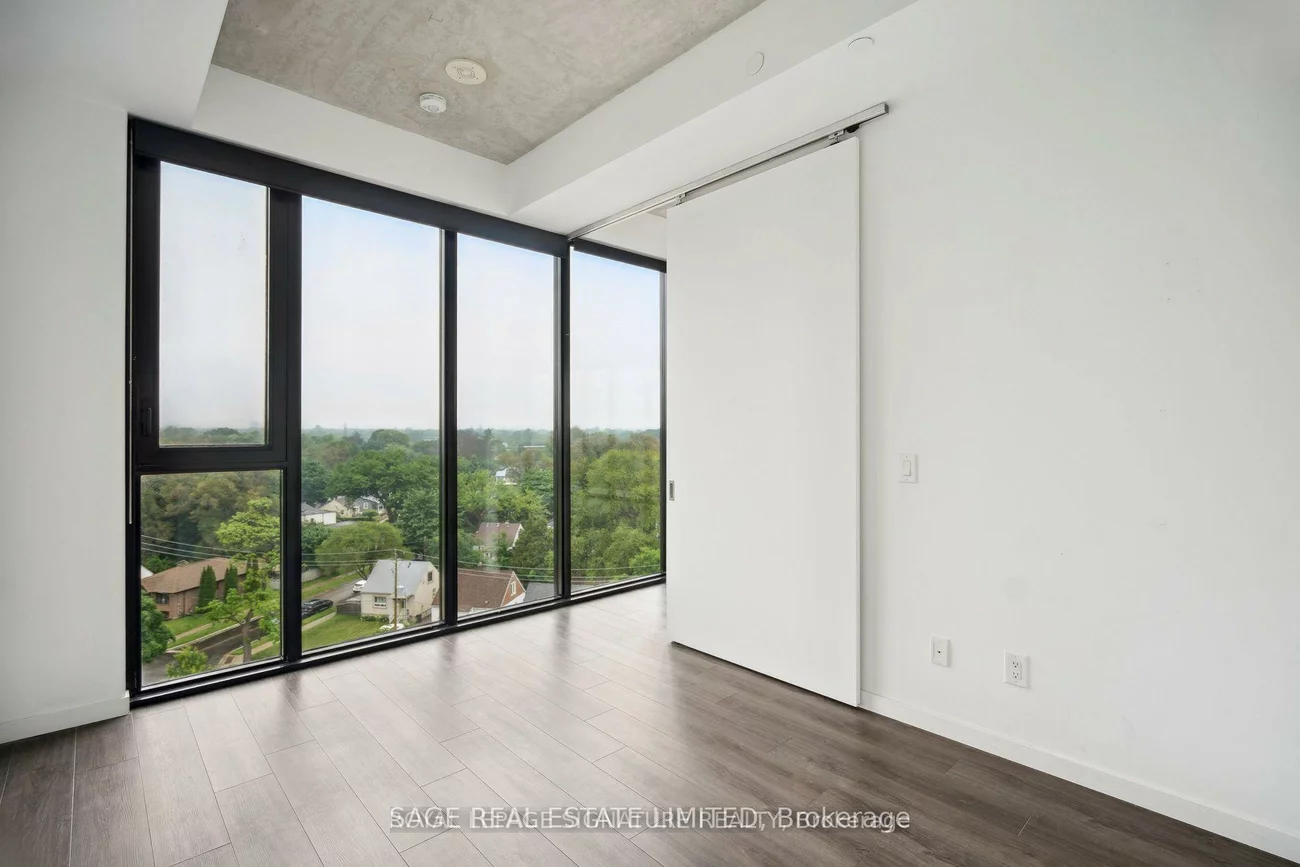 7, Smith, Stonegate-Queensway, Toronto