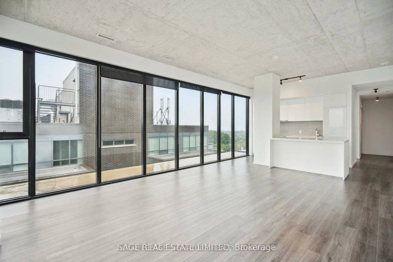 7, Smith, Stonegate-Queensway, Toronto