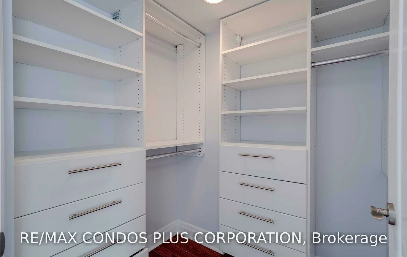 2121, Lakeshore, Mimico, Toronto