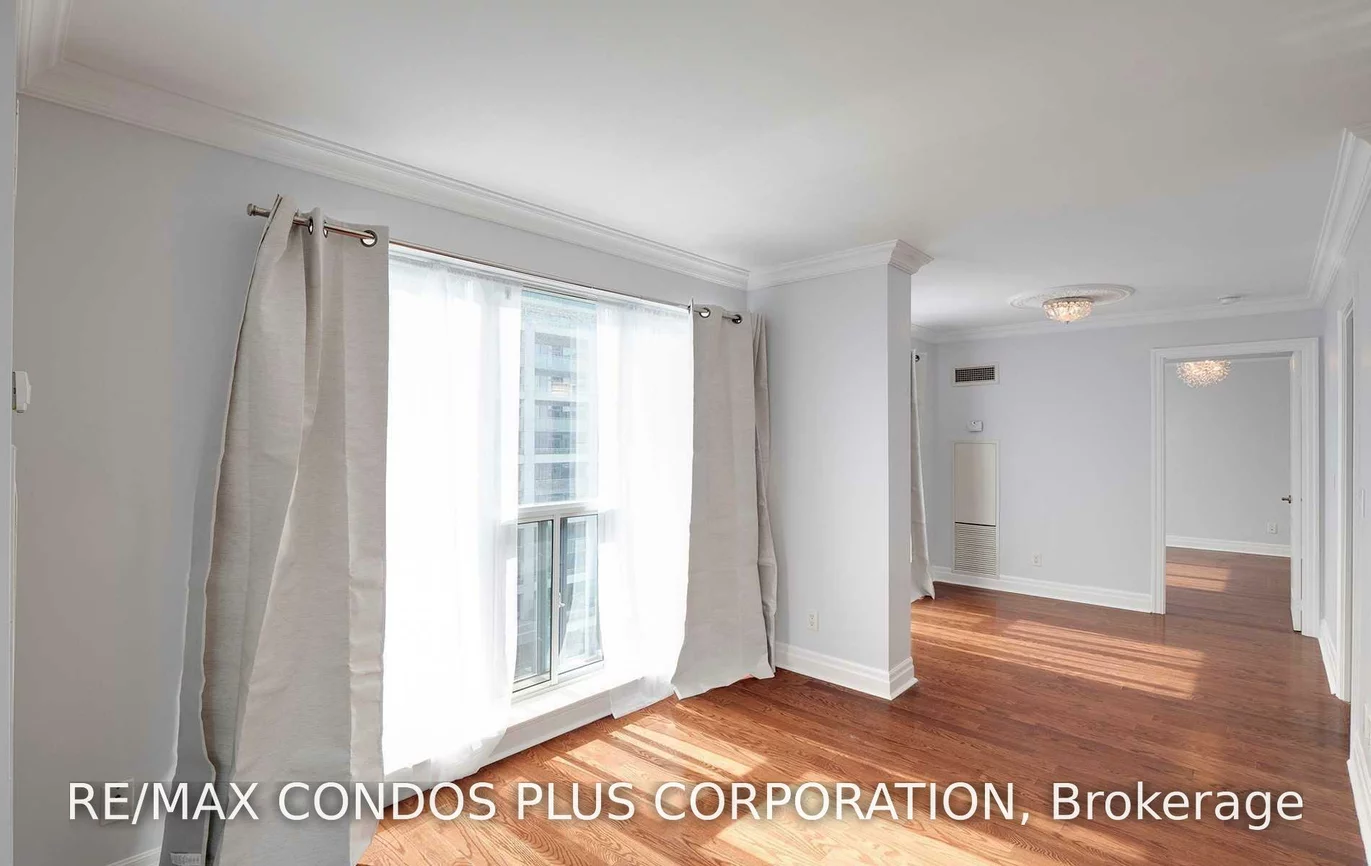 2121, Lakeshore, Mimico, Toronto