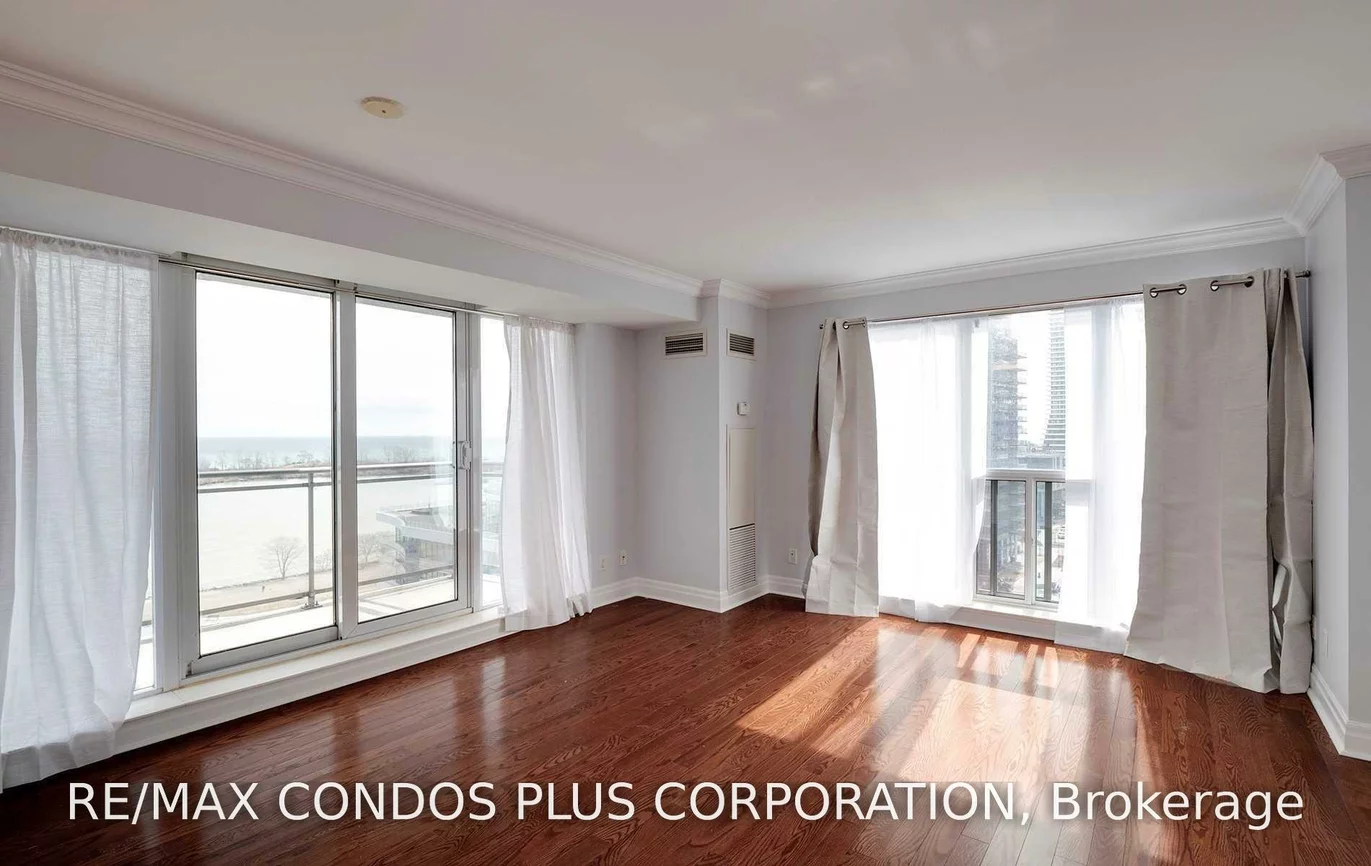 2121, Lakeshore, Mimico, Toronto
