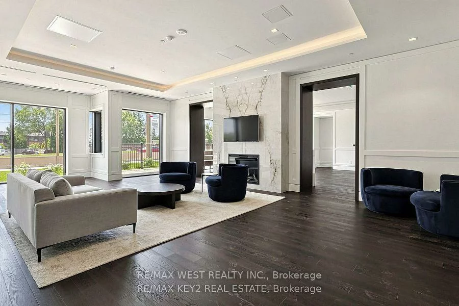 4010, Eglinton, Humber Heights, Toronto