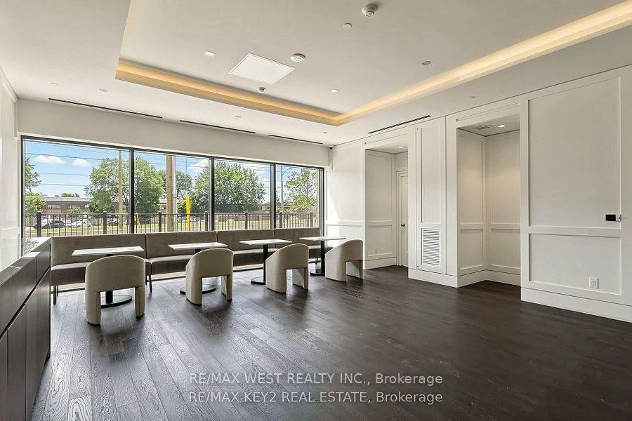 4010, Eglinton, Humber Heights, Toronto