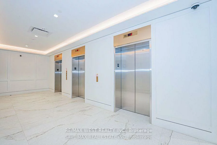 4010, Eglinton, Humber Heights, Toronto