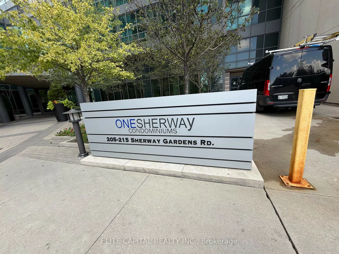 215, Sherway Gardens, Islington-City Centre West, Toronto