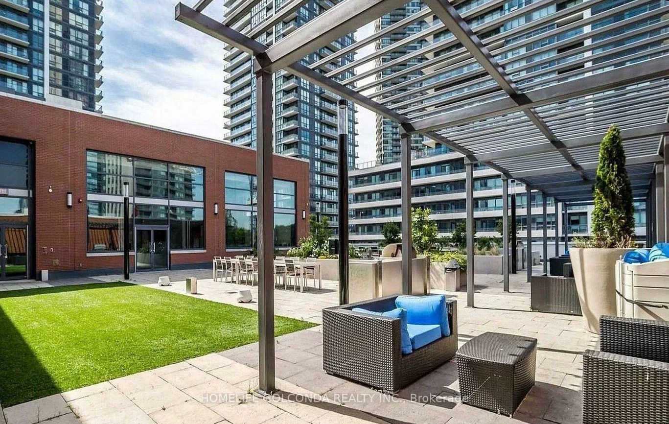 2200, Lake Shore, Mimico, Toronto