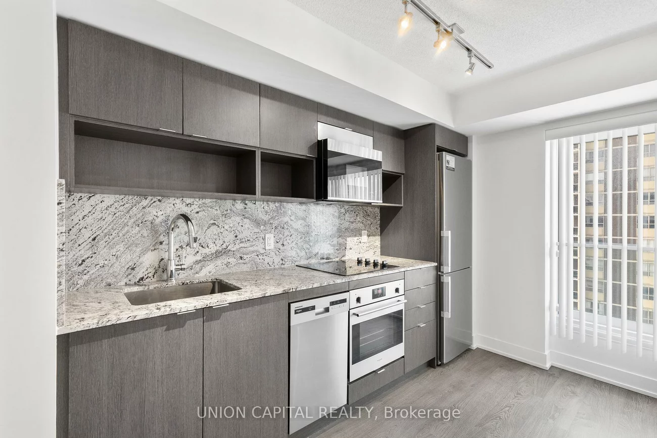 9, Mabelle, Islington-City Centre West, Toronto