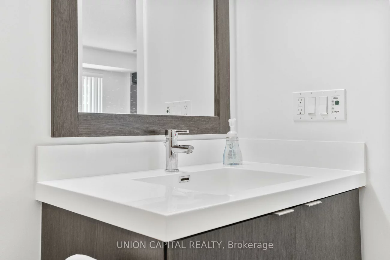 9, Mabelle, Islington-City Centre West, Toronto