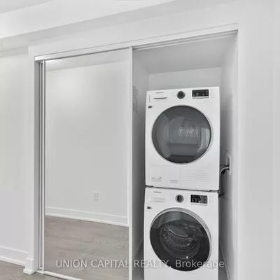 9, Mabelle, Islington-City Centre West, Toronto