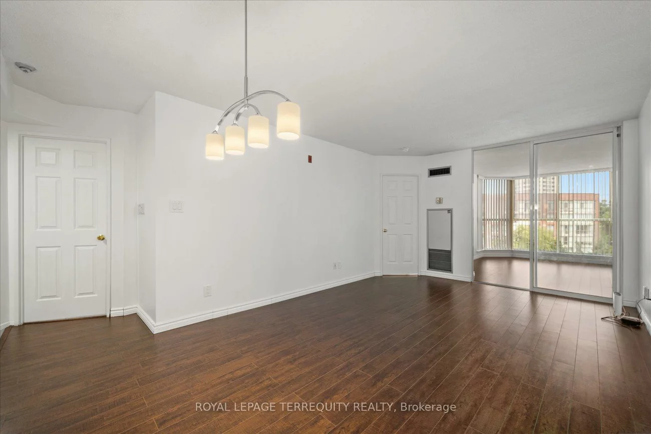 22, Southport, High Park-Swansea, Toronto