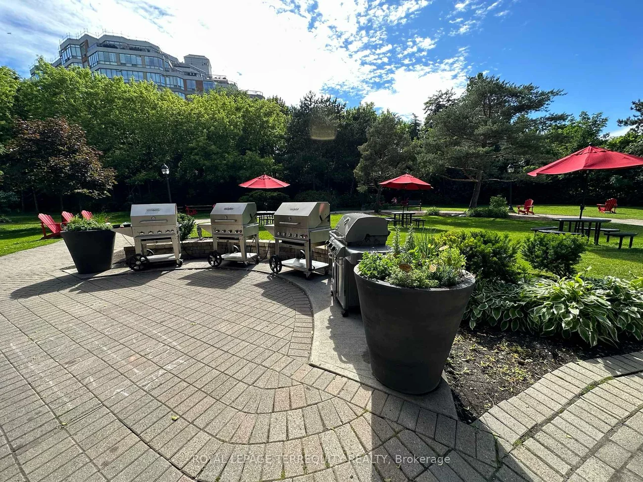 22, Southport, High Park-Swansea, Toronto