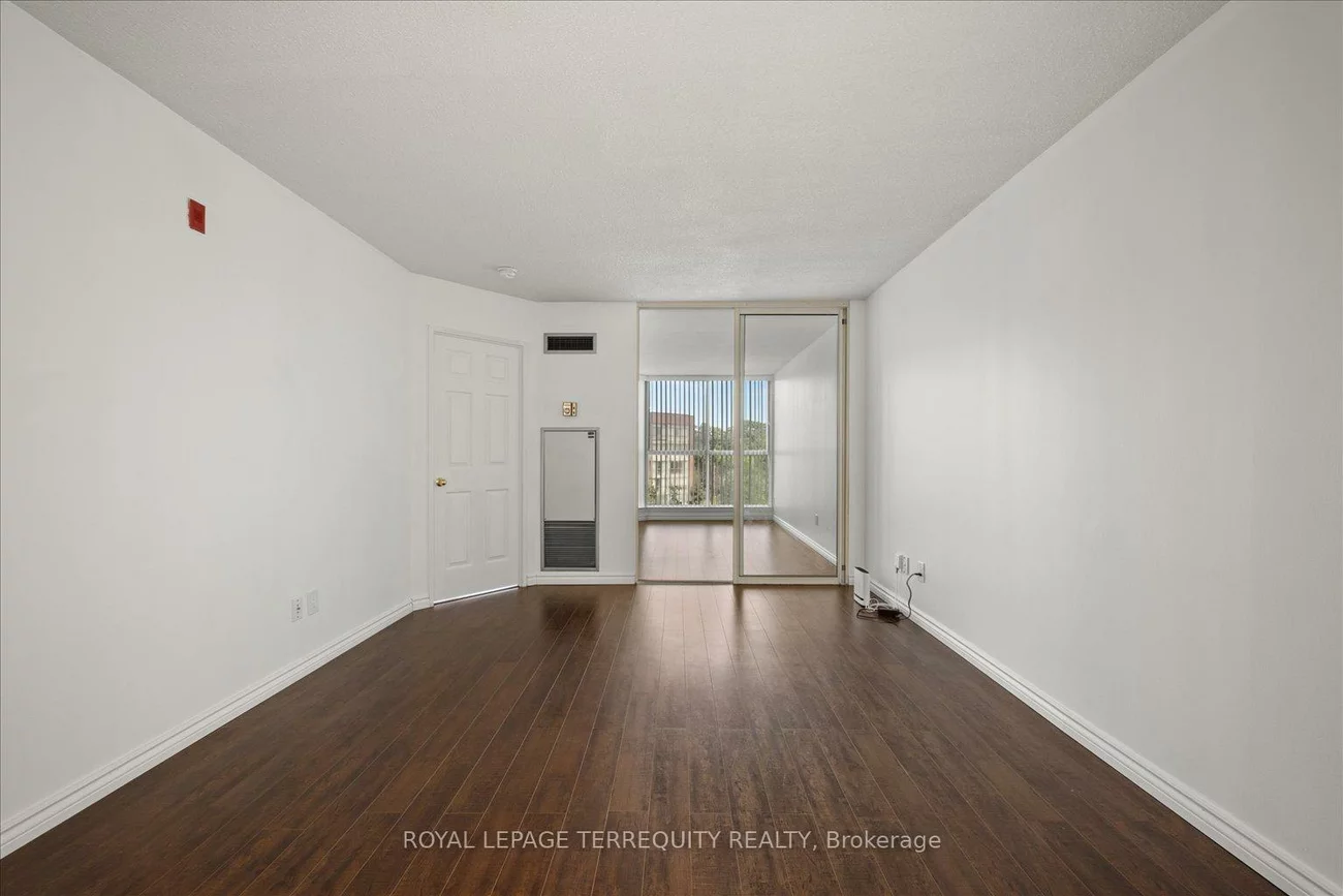 22, Southport, High Park-Swansea, Toronto
