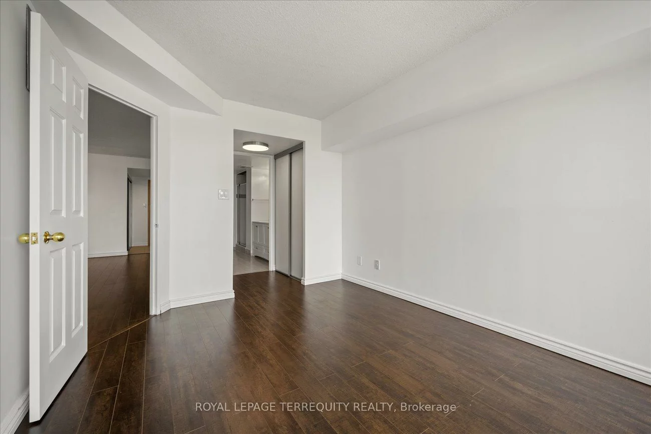 22, Southport, High Park-Swansea, Toronto