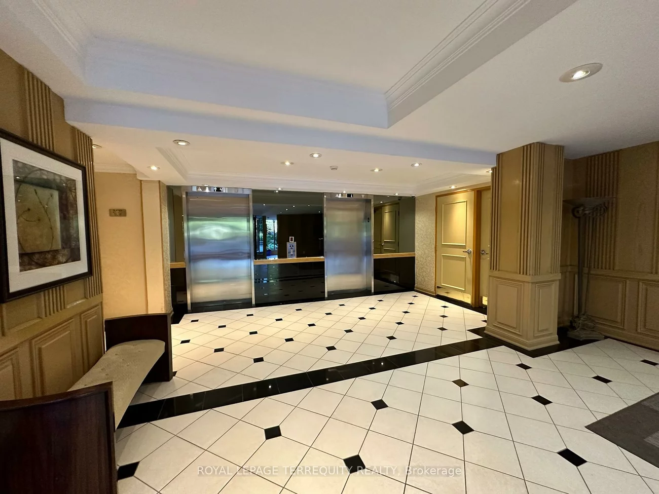 22, Southport, High Park-Swansea, Toronto