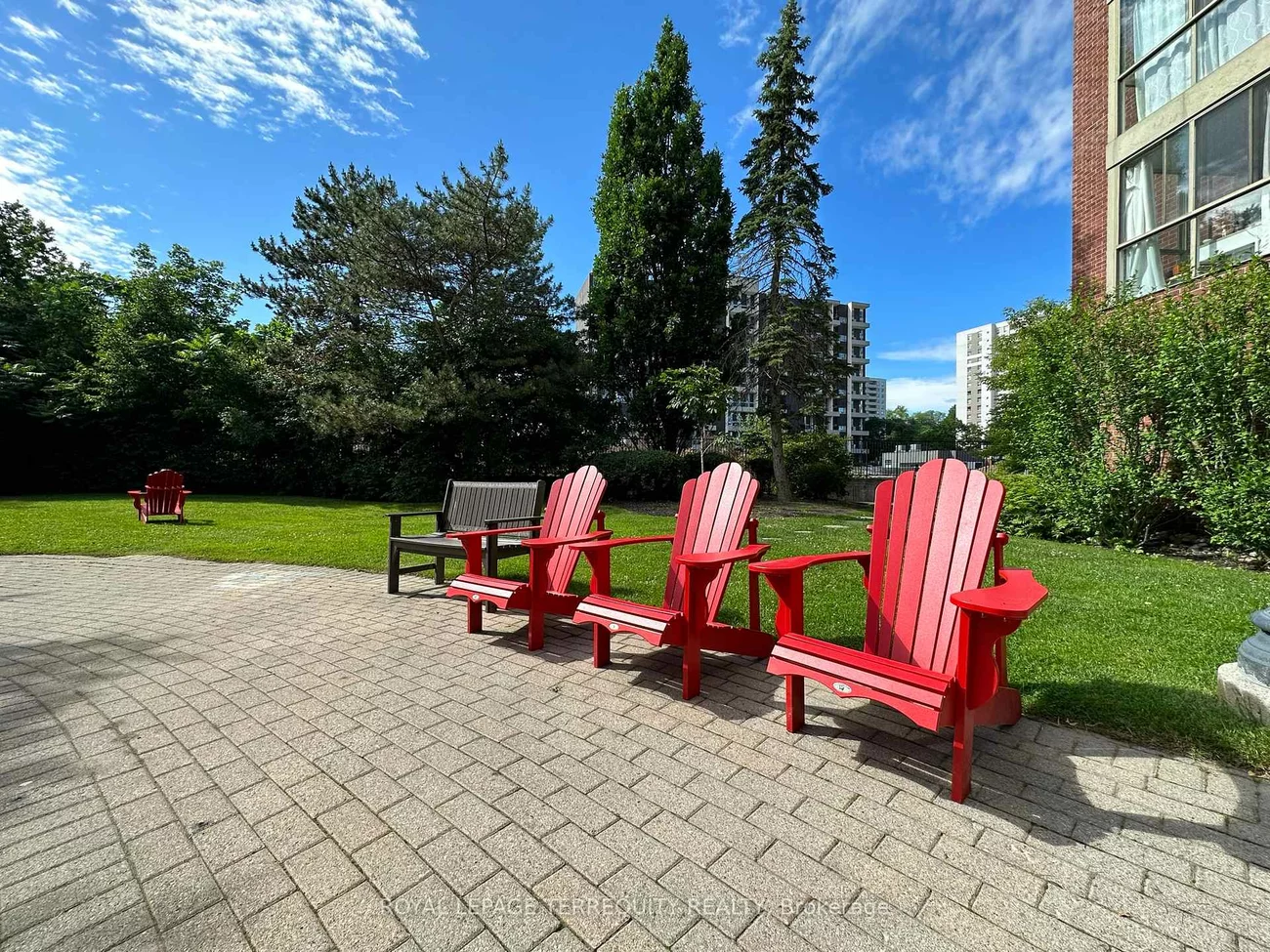 22, Southport, High Park-Swansea, Toronto