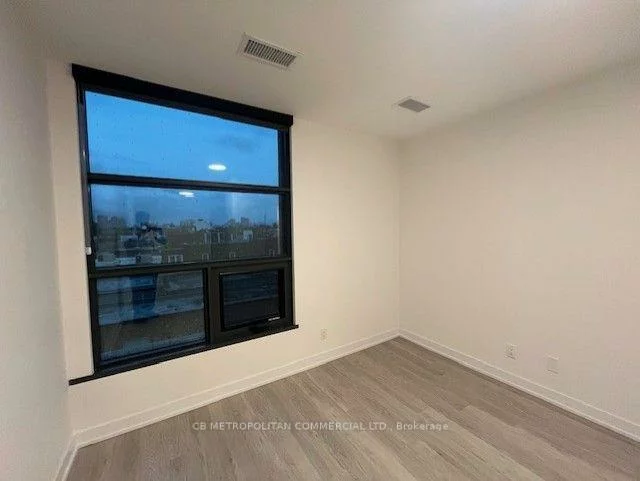 2946, Dundas Street West, Junction Area, Toronto