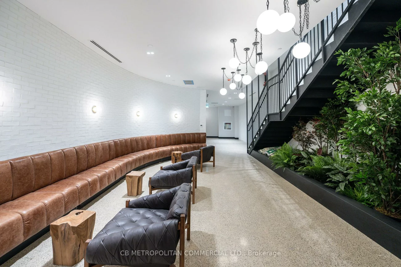 2946, Dundas Street West, Junction Area, Toronto