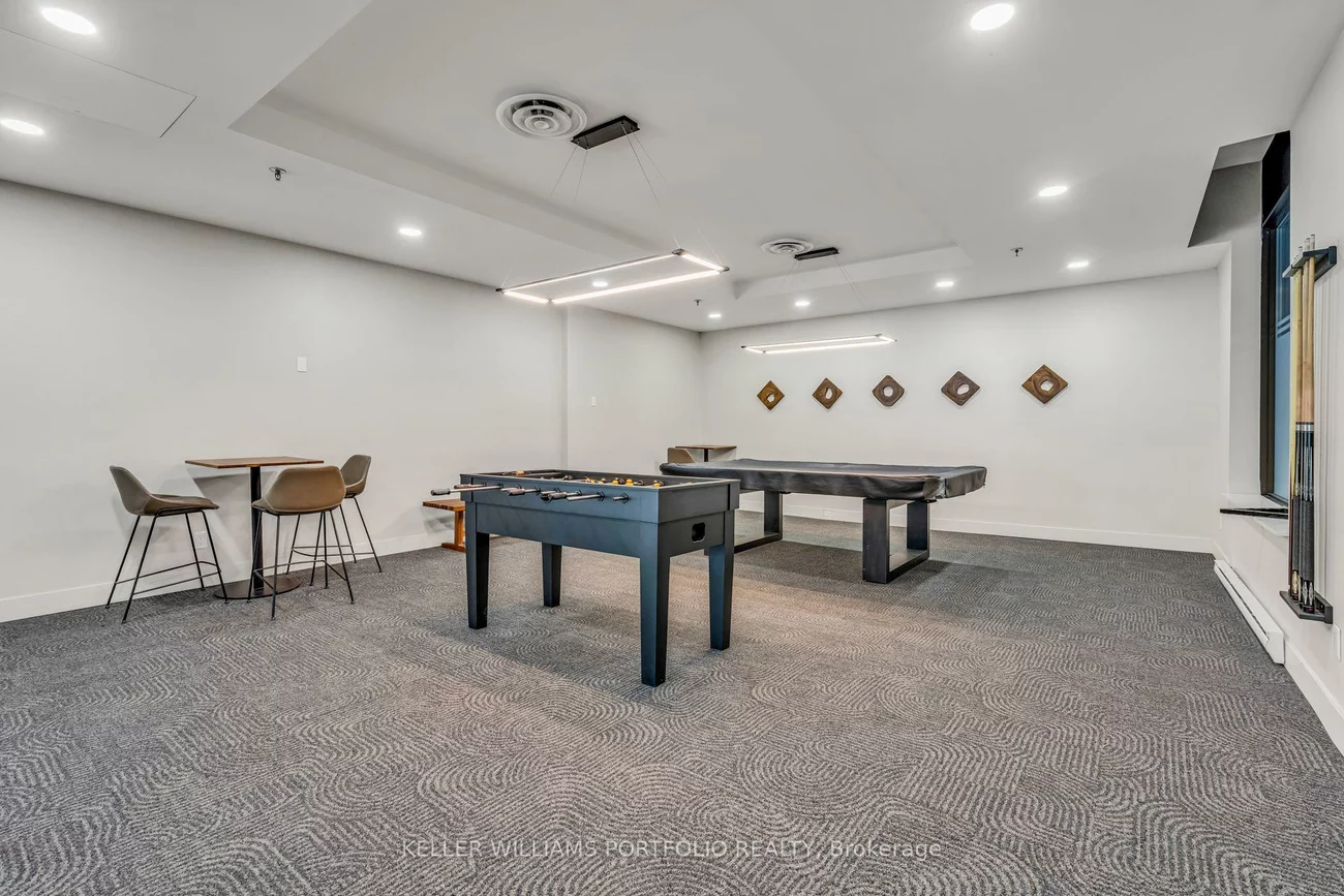 22, Southport, High Park-Swansea, Toronto