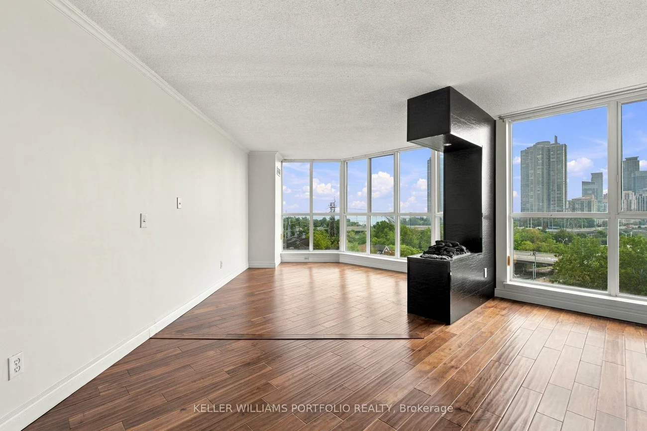 22, Southport, High Park-Swansea, Toronto
