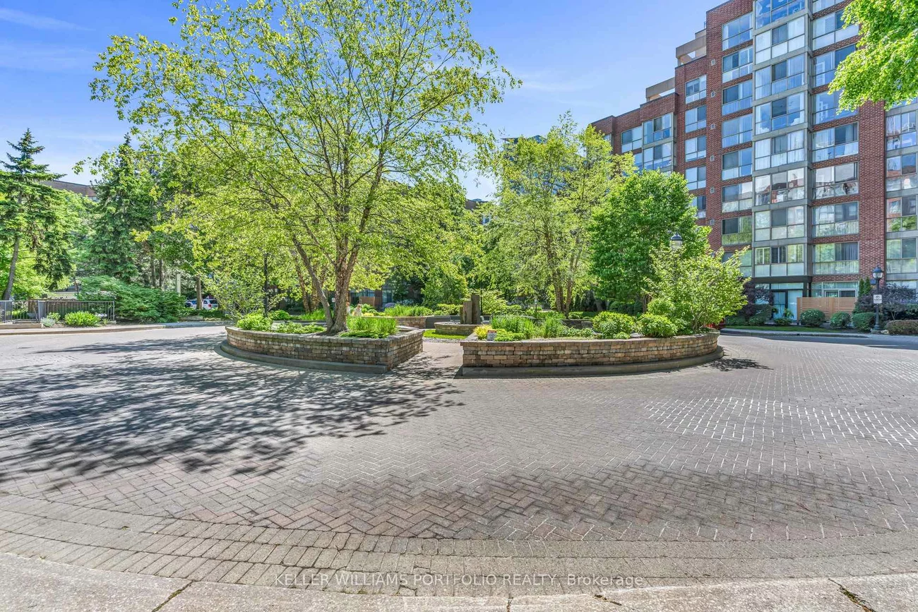 22, Southport, High Park-Swansea, Toronto