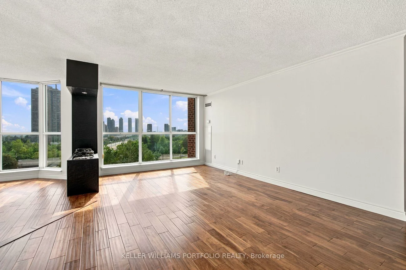 22, Southport, High Park-Swansea, Toronto