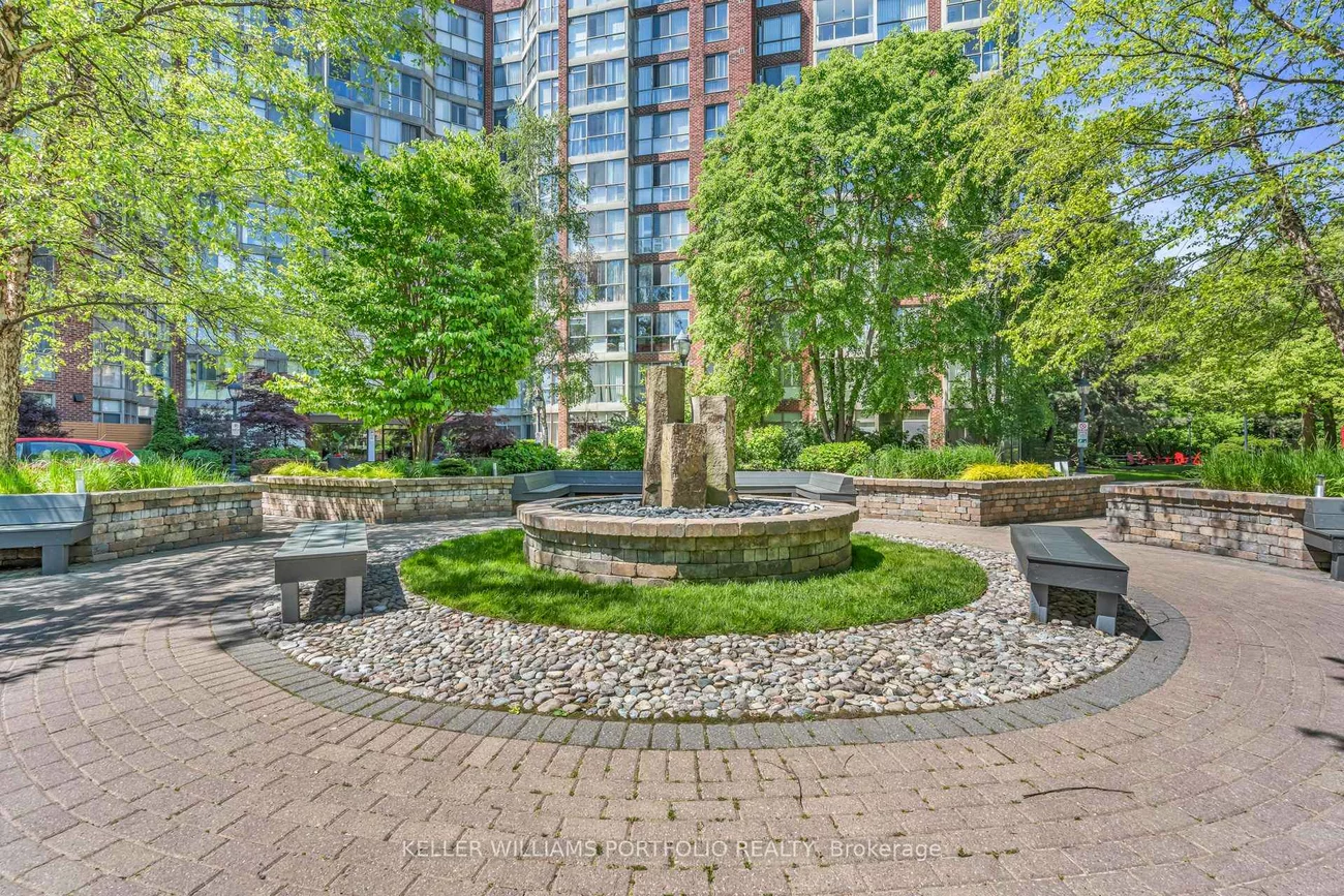 22, Southport, High Park-Swansea, Toronto