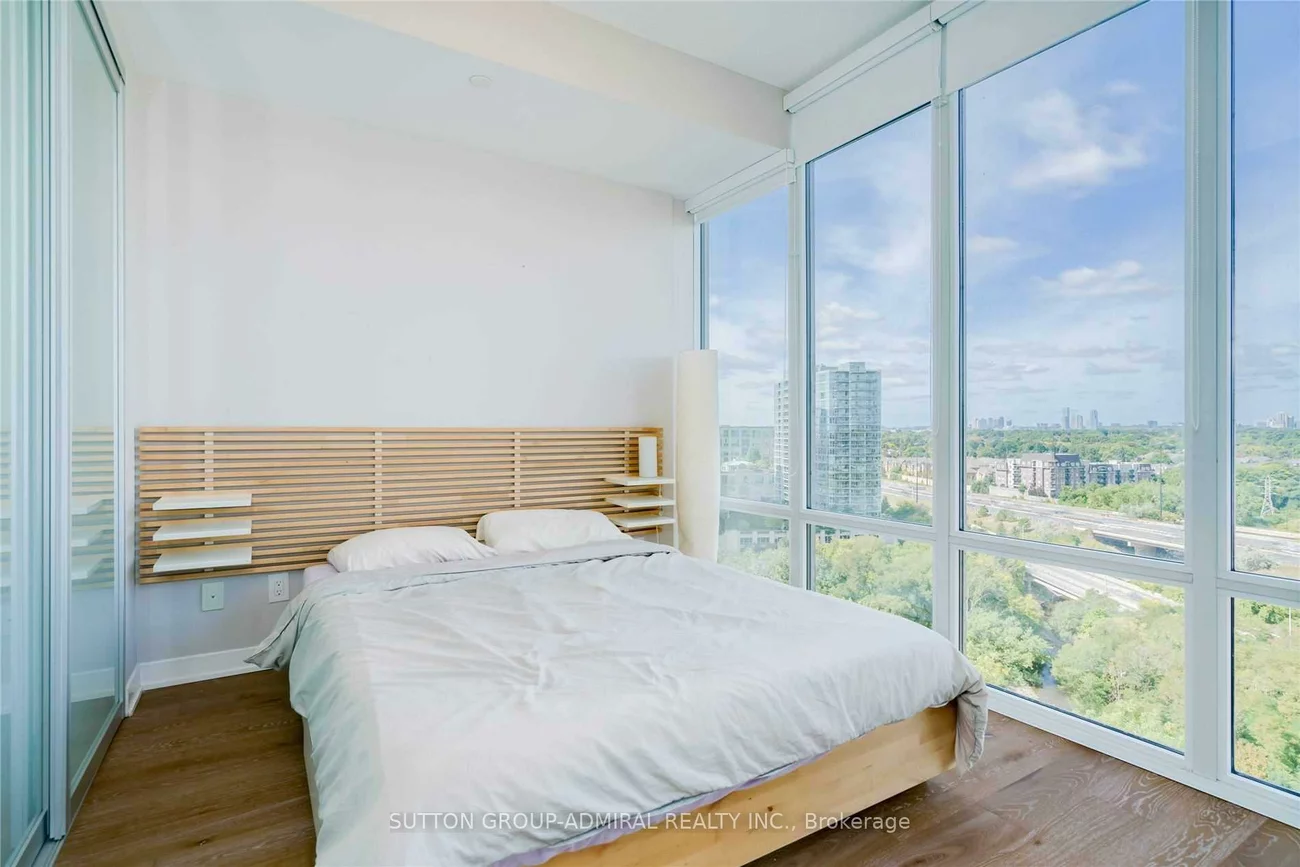 90, Park Lawn, Mimico, Toronto