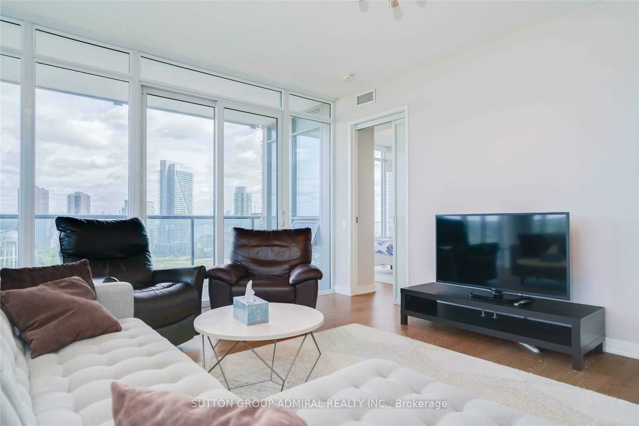 90, Park Lawn, Mimico, Toronto