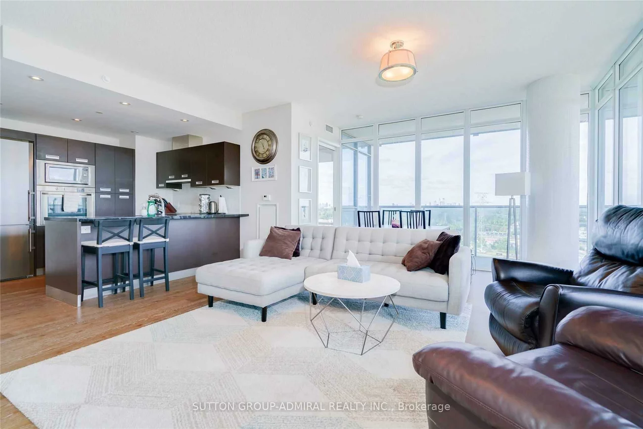 90, Park Lawn, Mimico, Toronto