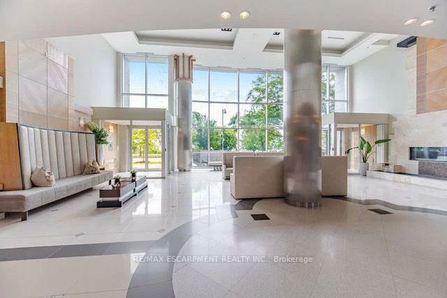 58, MARINE PARADE, Mimico, Toronto