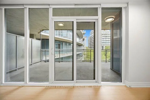 58, MARINE PARADE, Mimico, Toronto