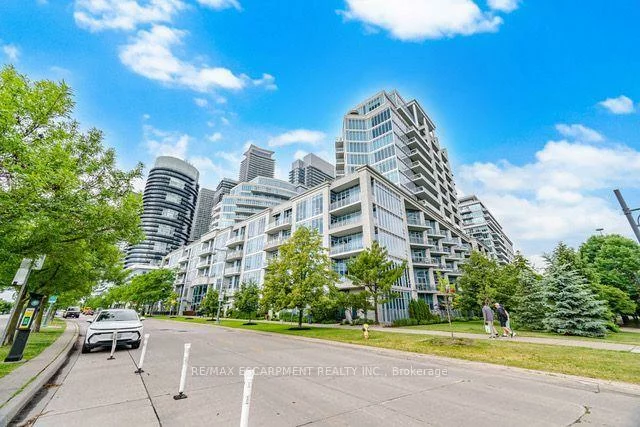 58, MARINE PARADE, Mimico, Toronto