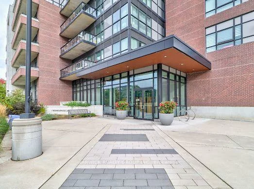 1, Neighbourhood, Stonegate-Queensway, Toronto
