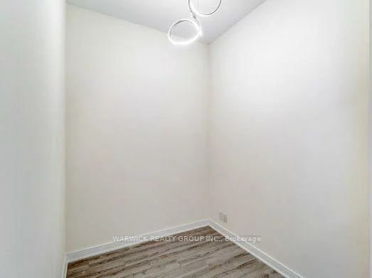 1, Neighbourhood, Stonegate-Queensway, Toronto