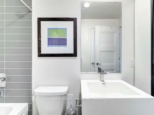 1, Neighbourhood, Stonegate-Queensway, Toronto