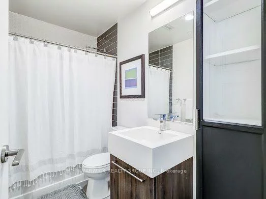 1, Neighbourhood, Stonegate-Queensway, Toronto