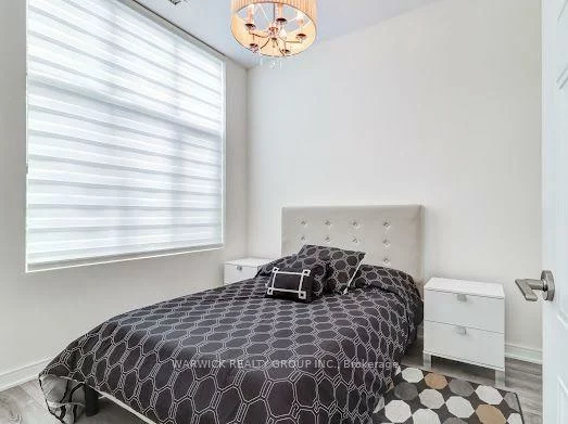 1, Neighbourhood, Stonegate-Queensway, Toronto