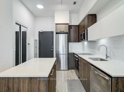 1, Neighbourhood, Stonegate-Queensway, Toronto