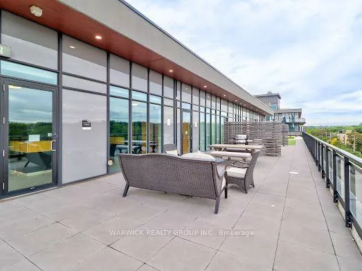 1, Neighbourhood, Stonegate-Queensway, Toronto