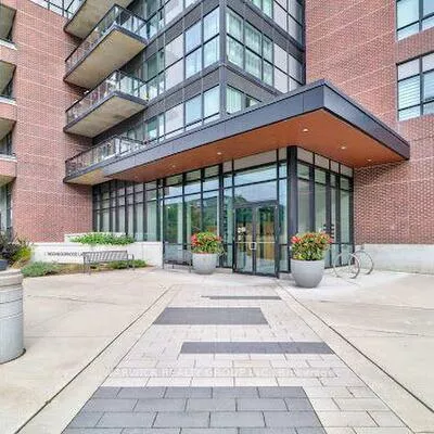 1, Neighbourhood, Stonegate-Queensway, Toronto