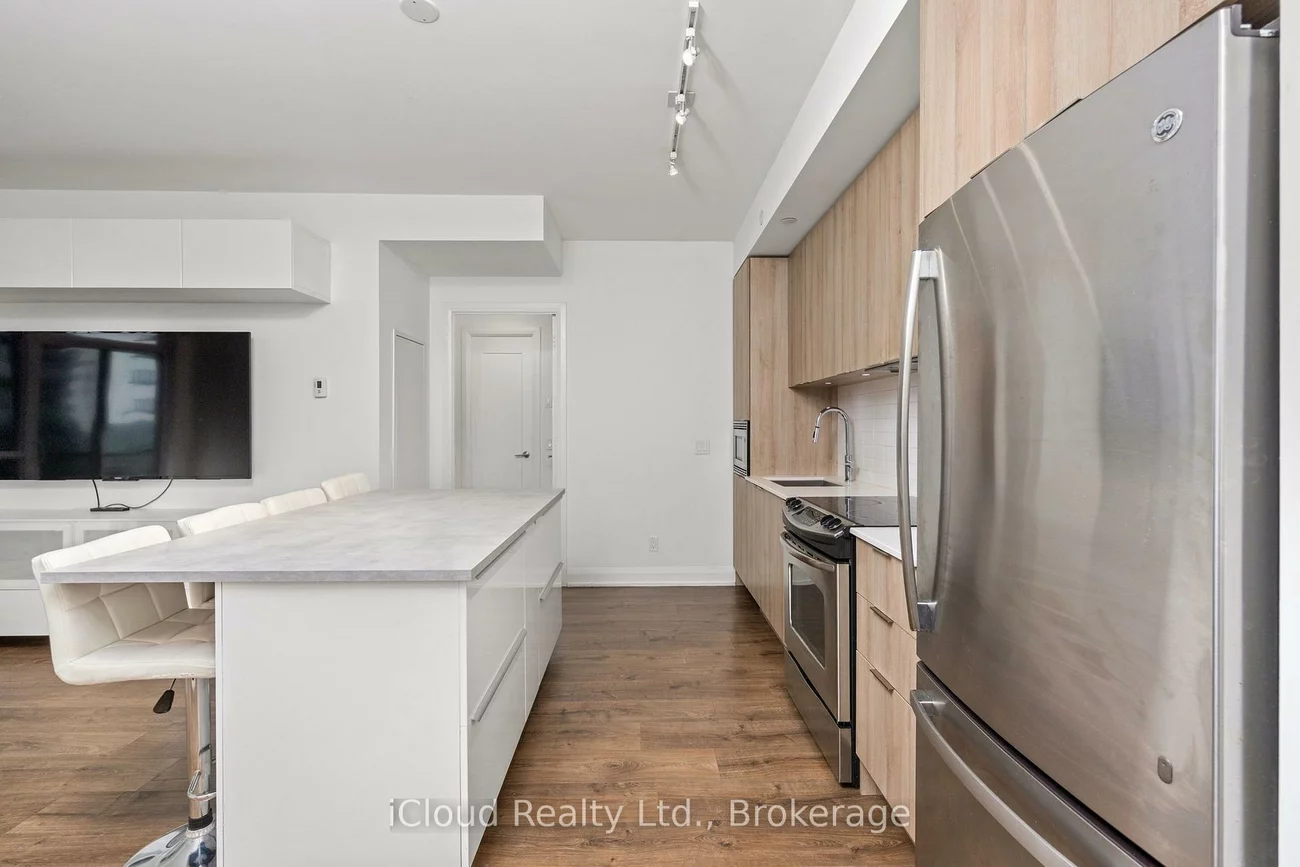 110, Marine Parade, Mimico, Toronto