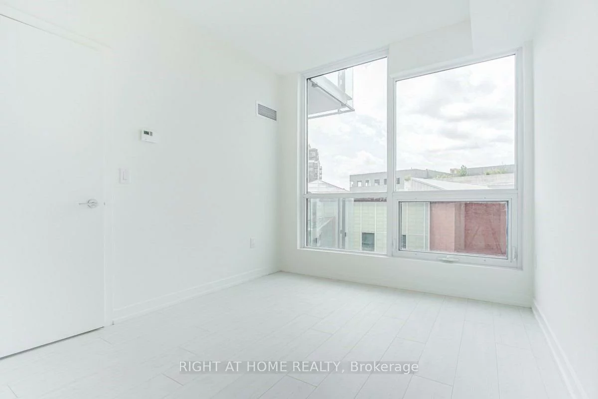 10, De Boers, York University Heights, Toronto