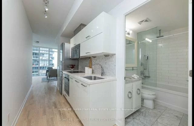 90, Park Lawn, Mimico, Toronto