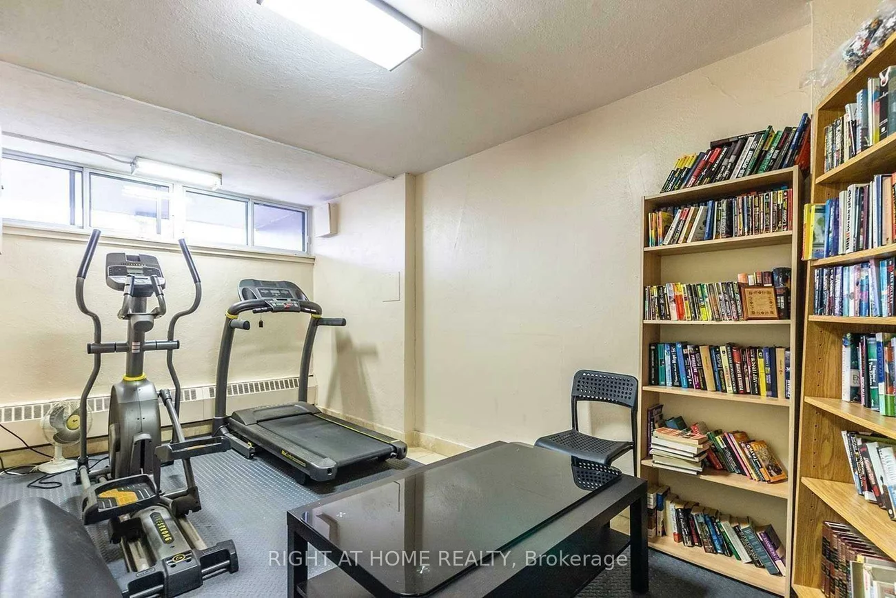 235, Grandravine, Glenfield-Jane Heights, Toronto