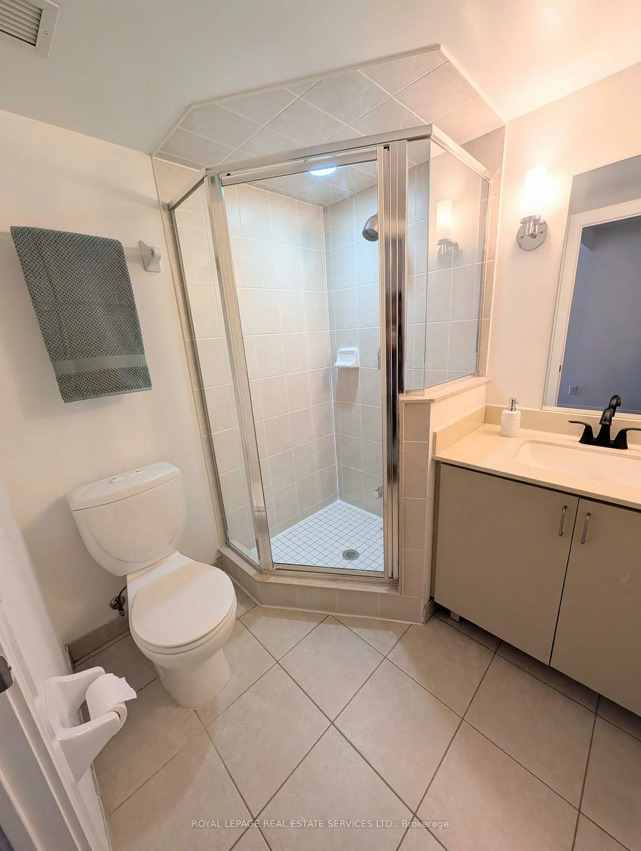 25, Viking, Islington-City Centre West, Toronto