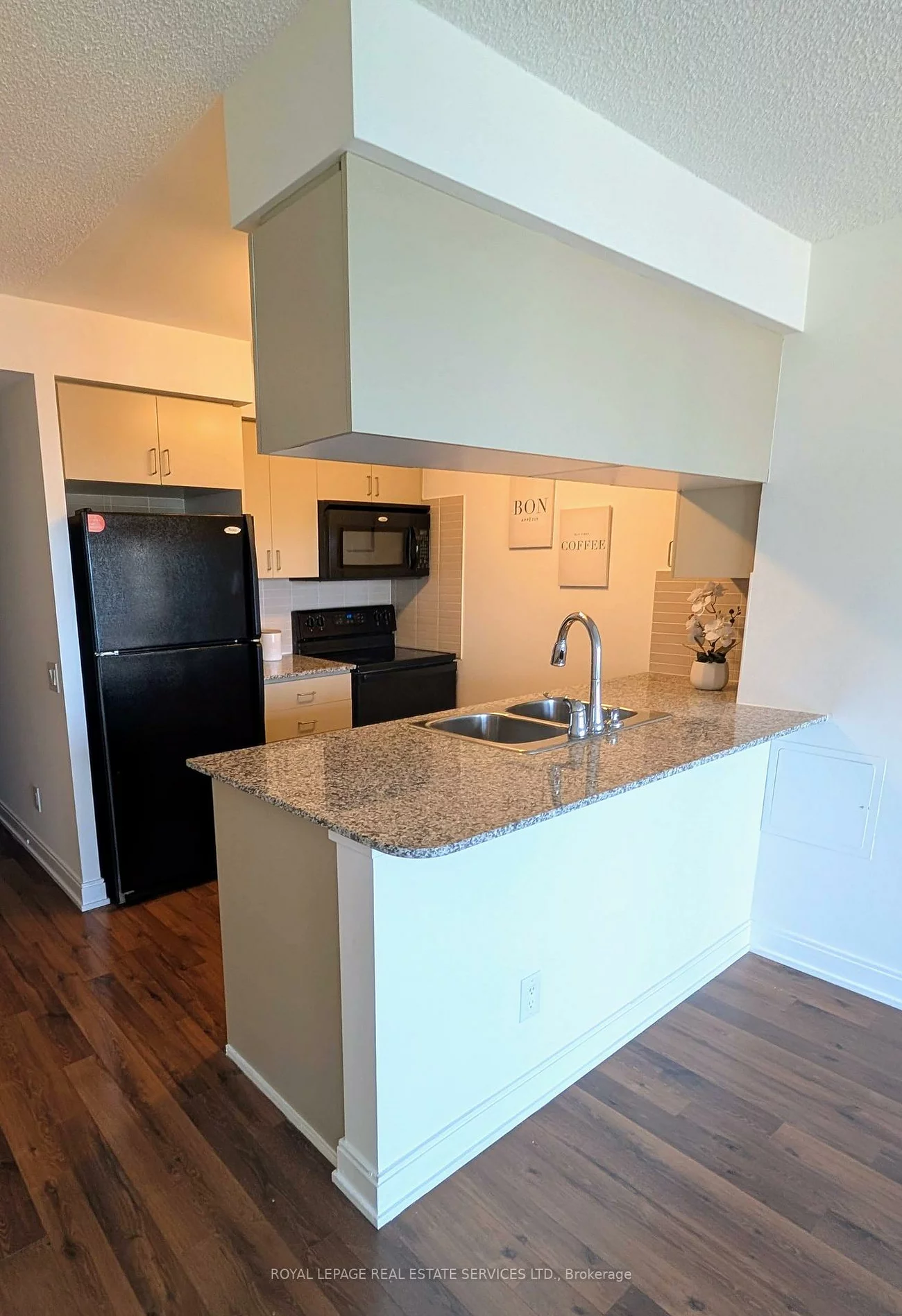 25, Viking, Islington-City Centre West, Toronto