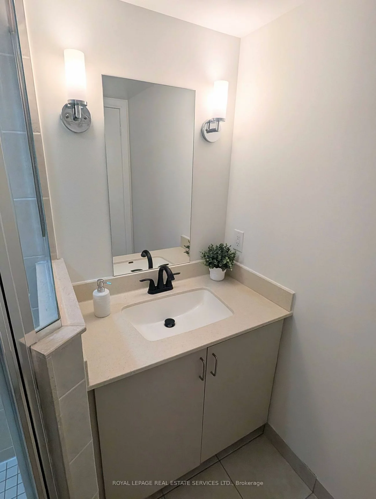 25, Viking, Islington-City Centre West, Toronto