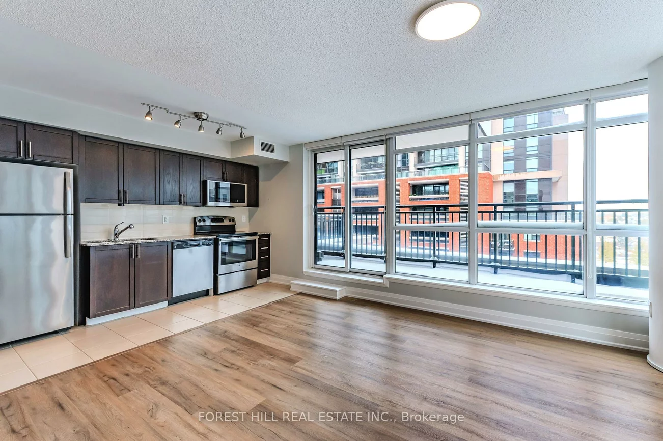 830, Lawrence, Yorkdale-Glen Park, Toronto