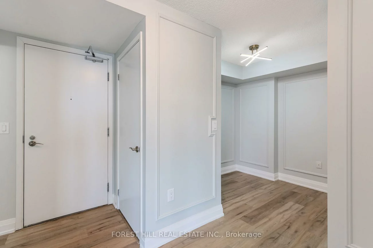 830, Lawrence, Yorkdale-Glen Park, Toronto